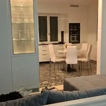דירה Amyclae Heritage House 2